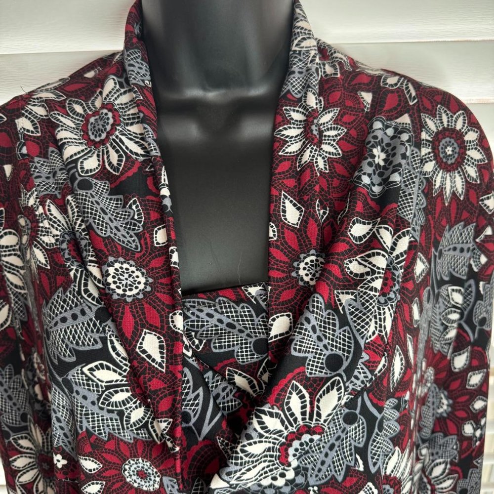 Women’s blouse, size XL, red/black/white